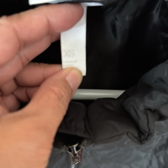 Women’s black winter jacket small in very good condition condition worn twice - Picture 5 of 8